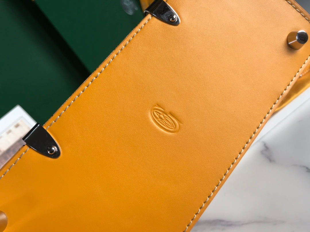 Goyard Mini Structure Saigon Bag