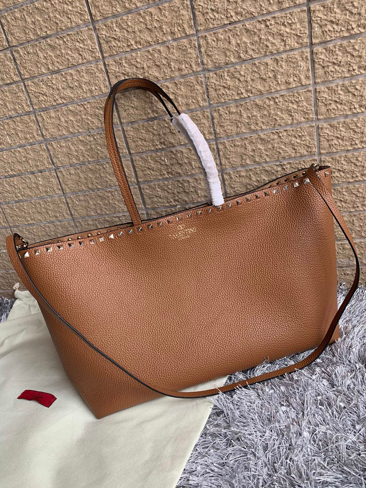 Valentino Garavani Rockstud Calfskin Grainy Tote Bag