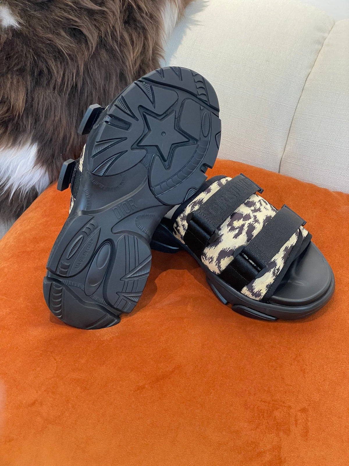 Christian Dior D Wander Slides