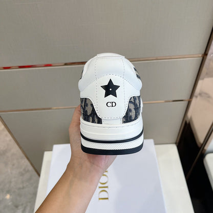 Christian Dior D Freeway  Sneakers