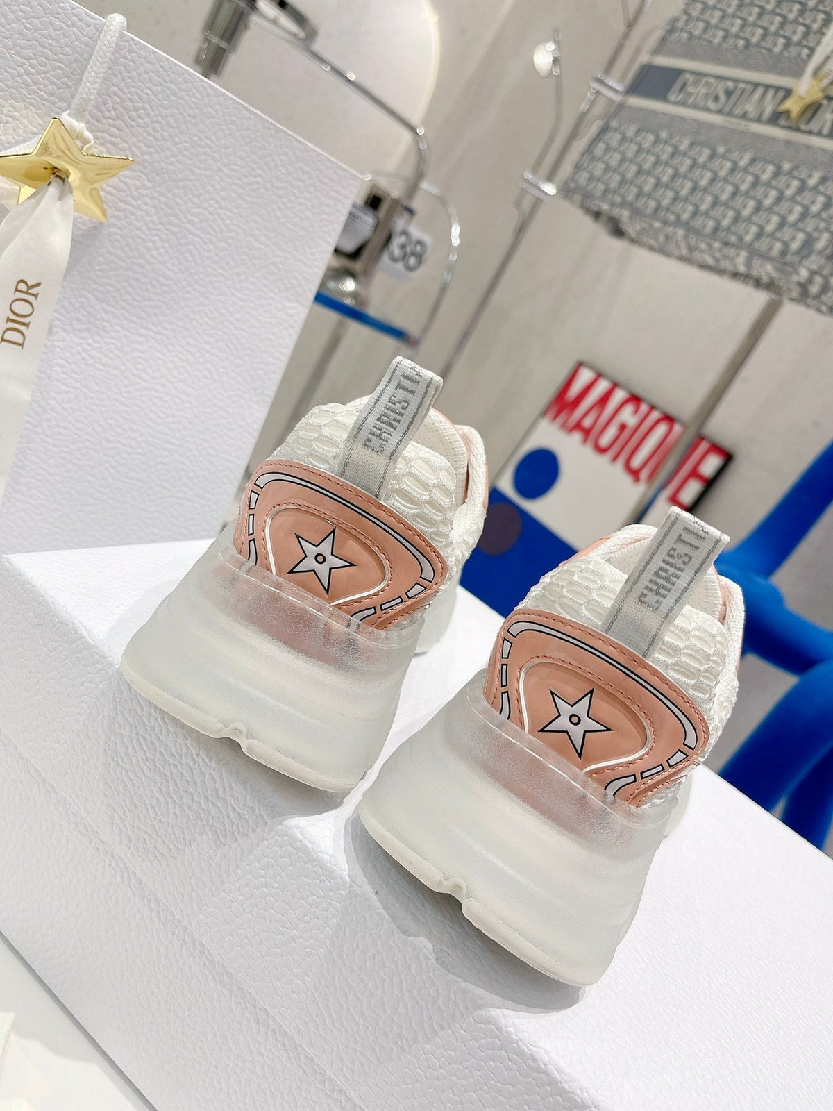 Christian Dior Vibe Sneakers