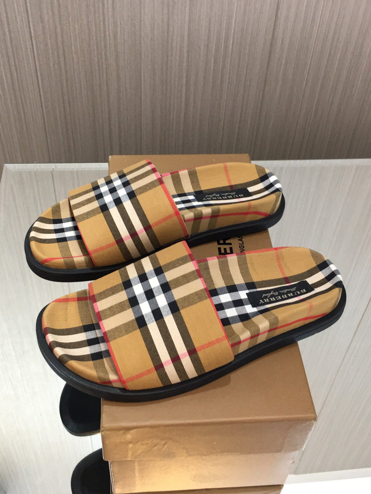 Burberry Men Slides
