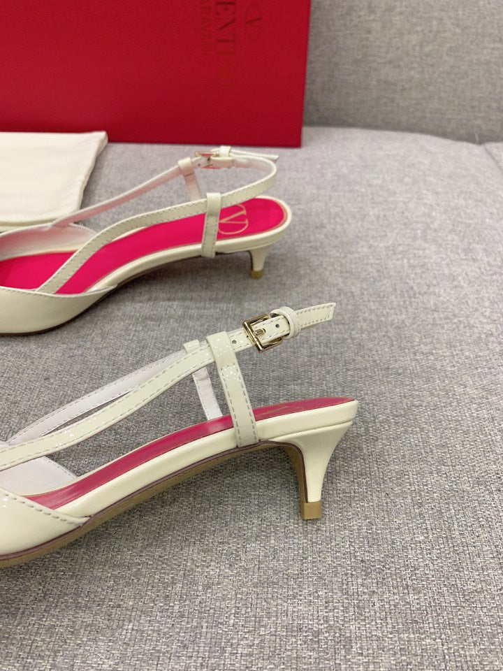 Valentino Vlogo Signature Slingback Pumps 40 mm
