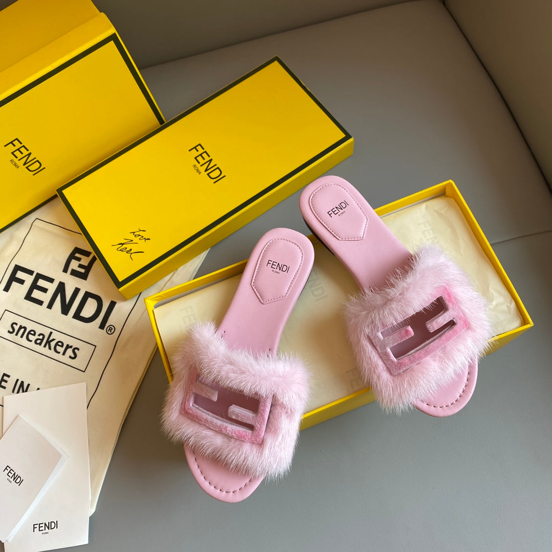 Fendi Signature Slides
