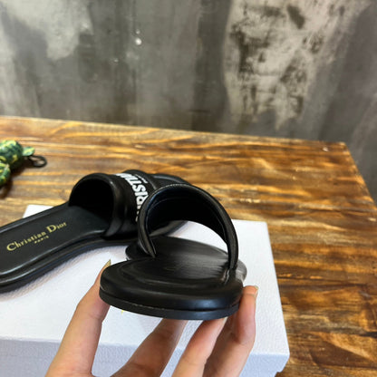Christian Dior Every D Slide