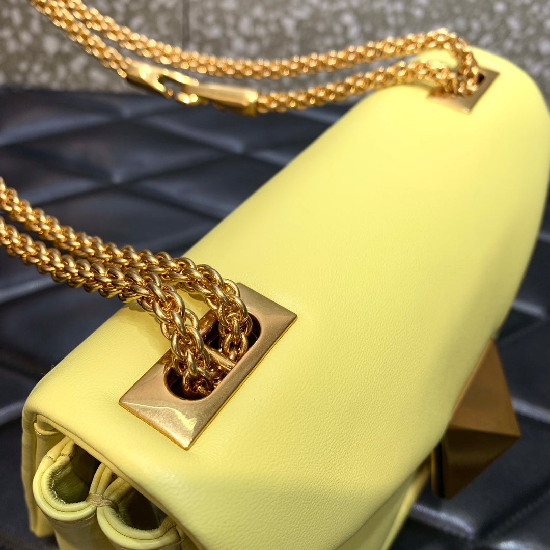 Valentino One Stud Bag With Chain