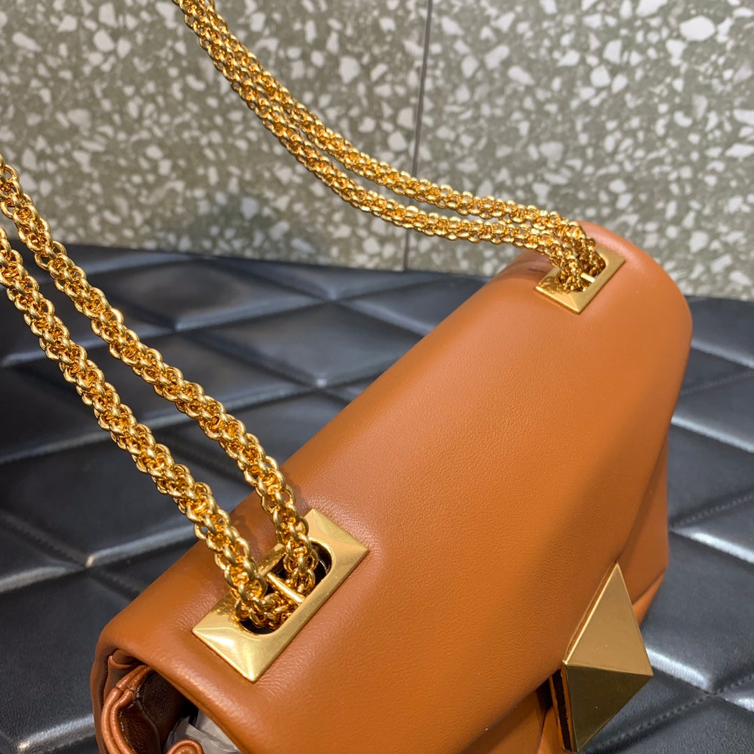 Valentino One Stud Bag With Chain