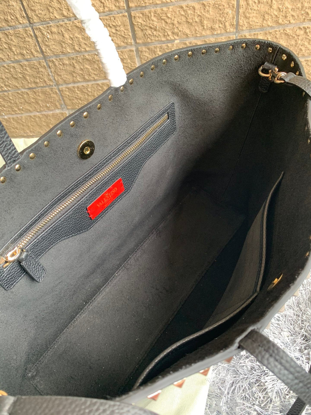 Valentino Garavani Rockstud Calfskin Grainy Tote Bag