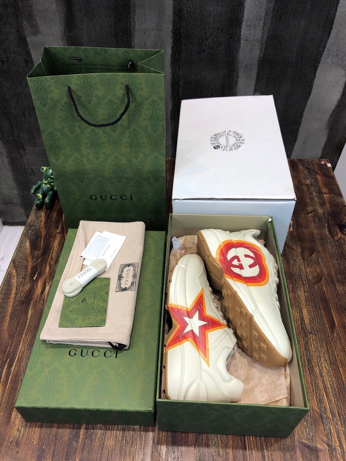Gucci  GG Rhyton Sneakers