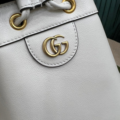 Gucci  Diana Mini Bucket Bag