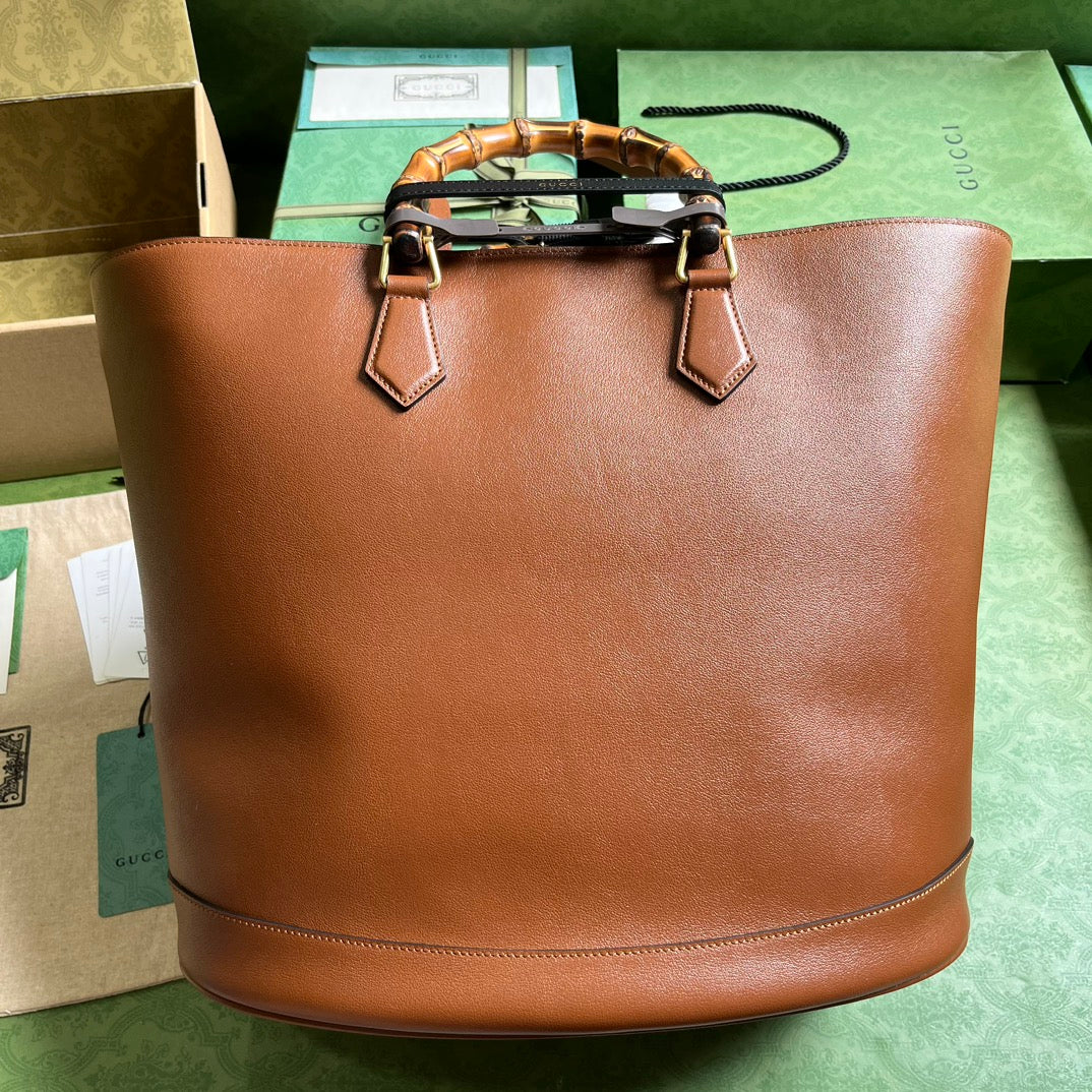 Gucci Diana Medium Tote Bag