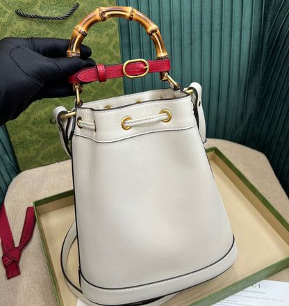 Gucci  Diana Mini Bucket Bag