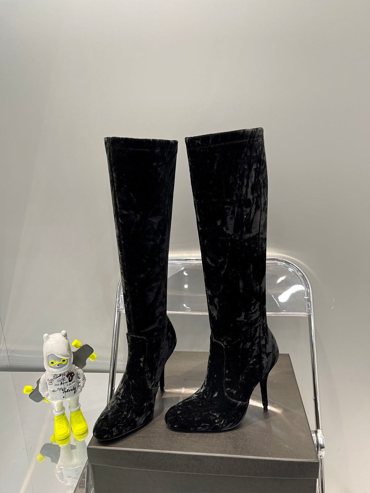 YSL  Talia Boots In Velvet