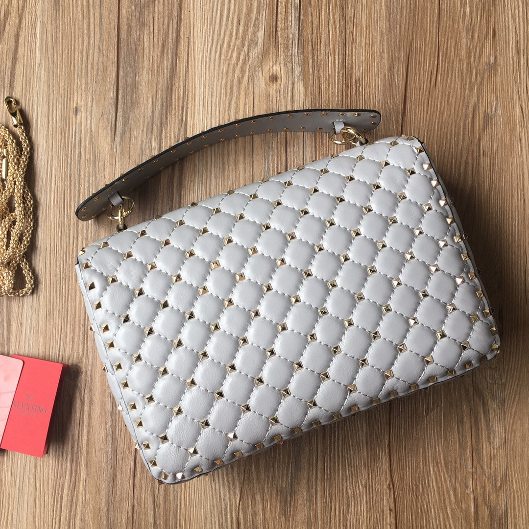 Valentino Garavani  Rockstud Spike Medium  Bag