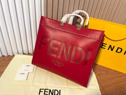 Fendi Sunshine Shopper Medium Bag