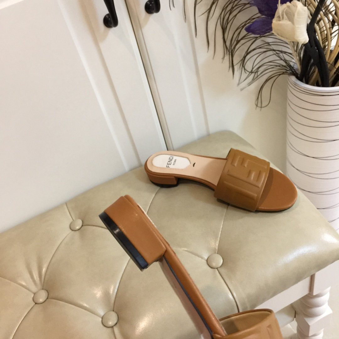 Fendi Signature Slides