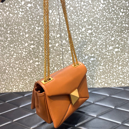 Valentino One Stud Bag With Chain
