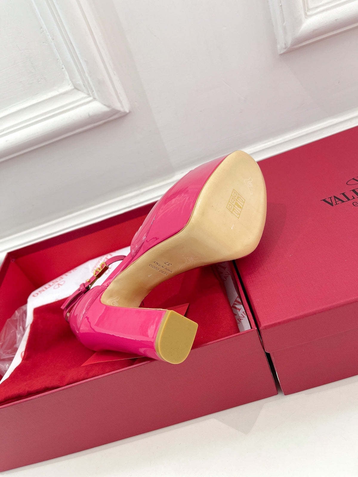 VALENTINO GARAVANI TAN-GO PLATFORM PATENT LEATHER SANDAL 155MM