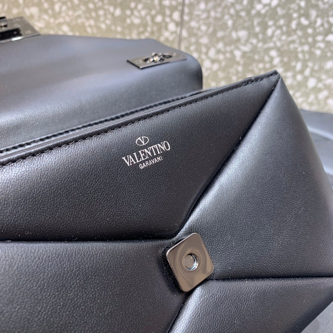 Valentino One Stud Bag With Chain
