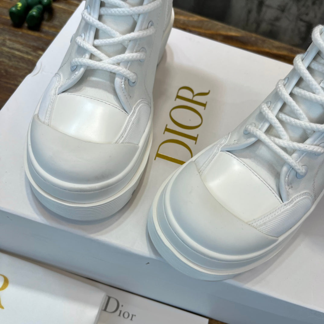 Christian Dior  Rise Boots