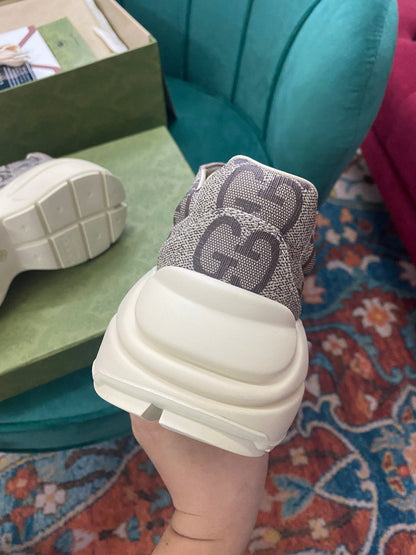 Gucci  100 Rhyton Sneakers