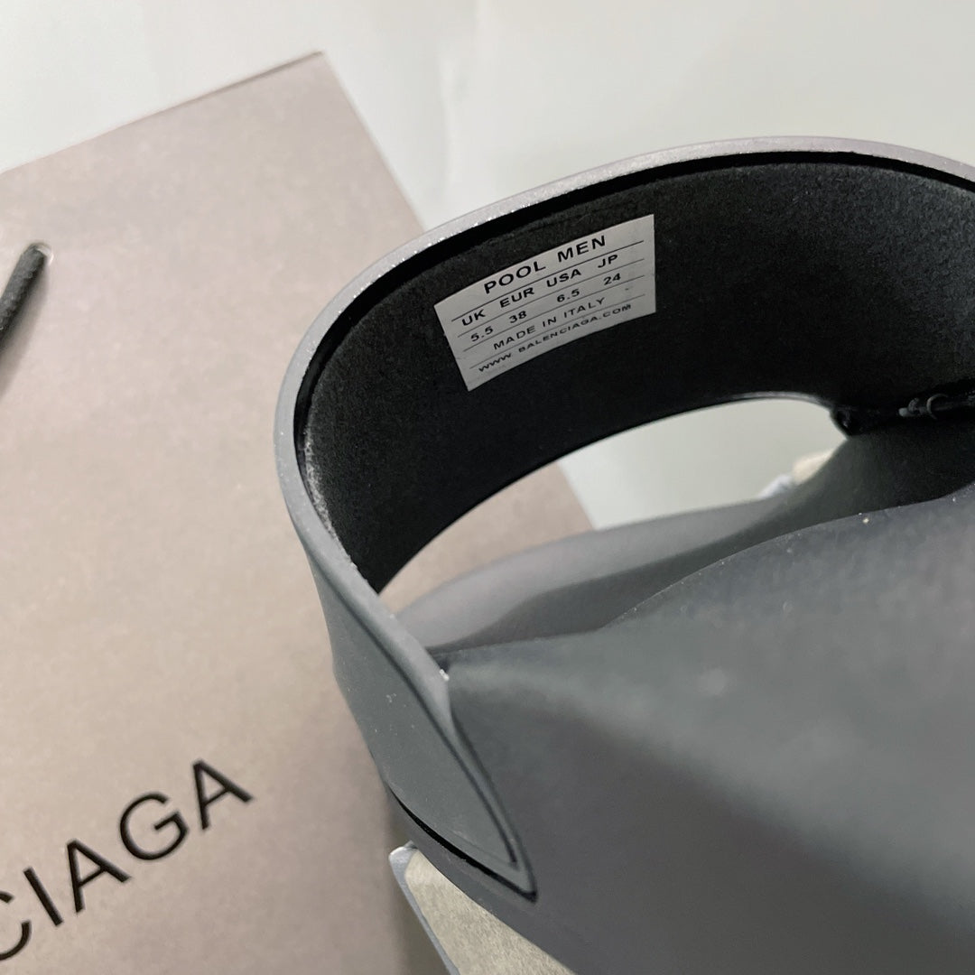Balenciaga  Men Slides
