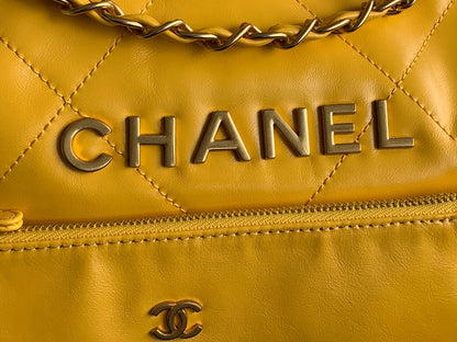 Chanel 22 Medium Handbag