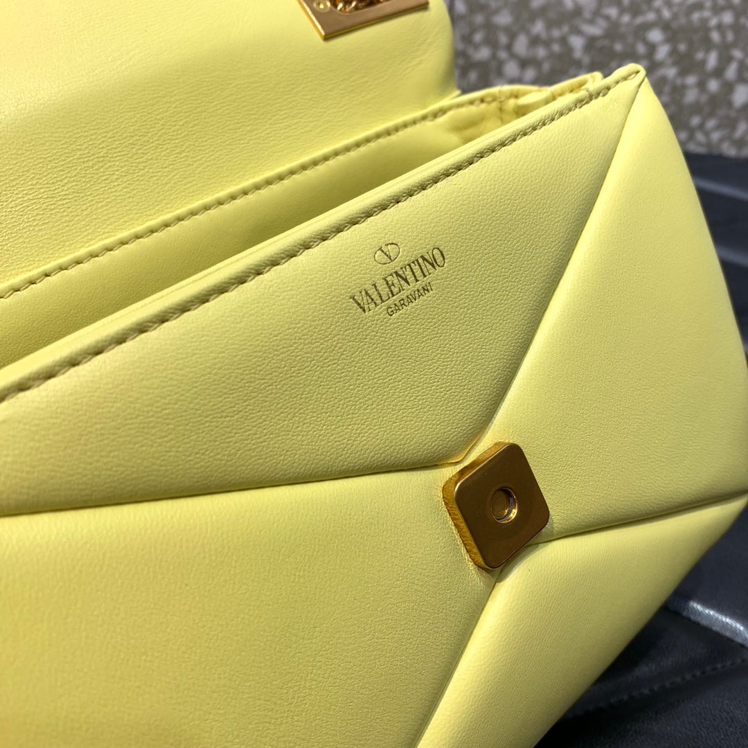 Valentino One Stud Bag With Chain