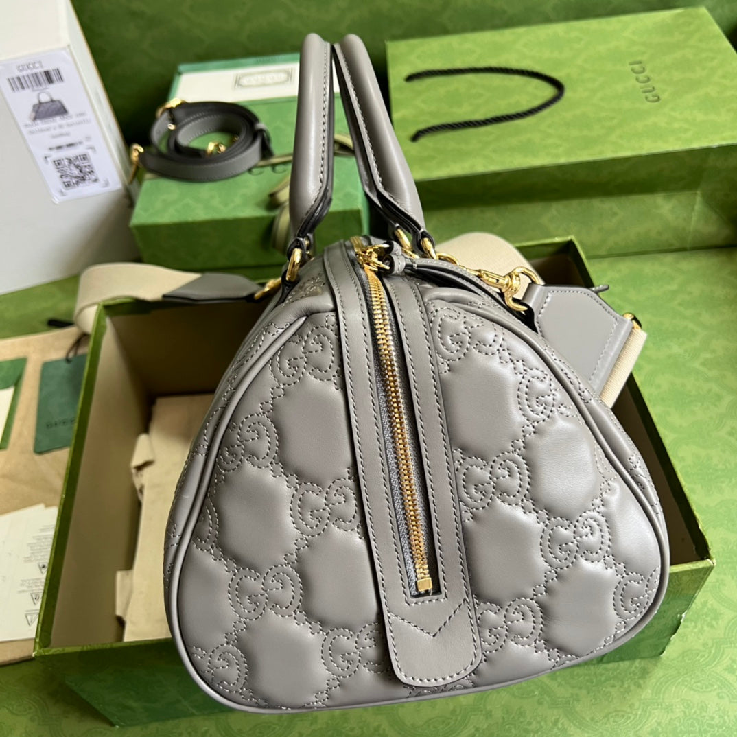Gucci GG Matelasse Leather Medium Bag