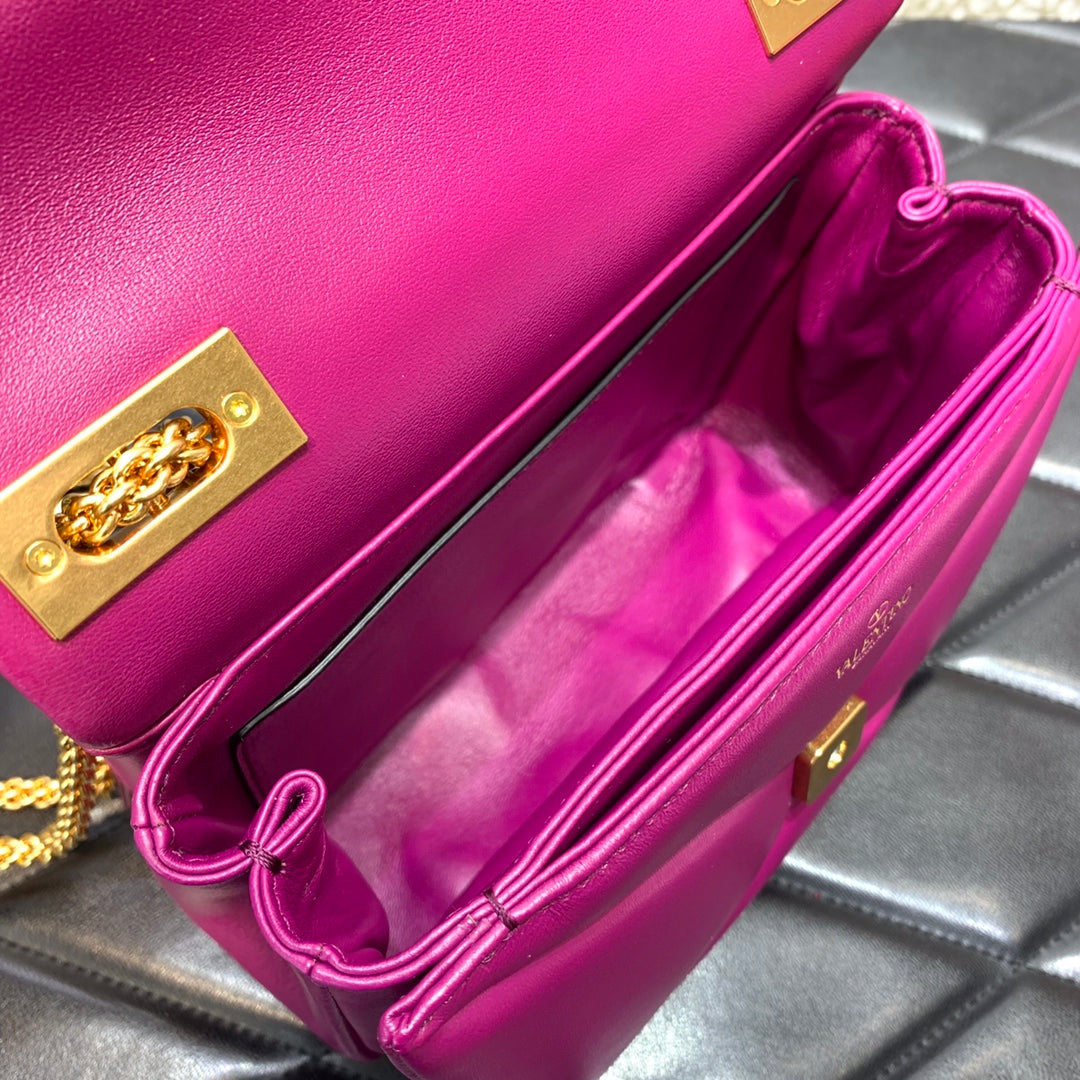Valentino One Stud Bag With Chain