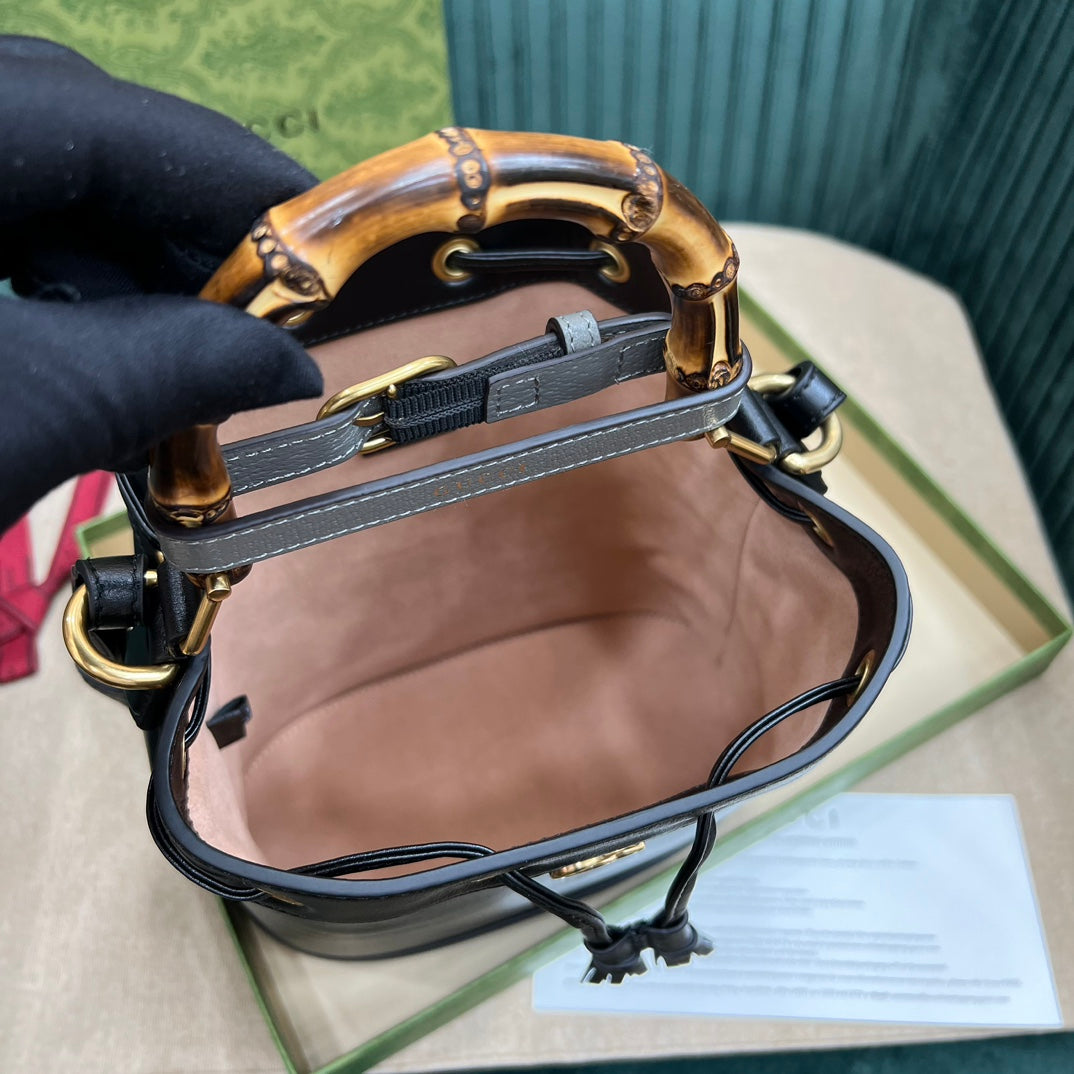 Gucci  Diana Mini Bucket Bag