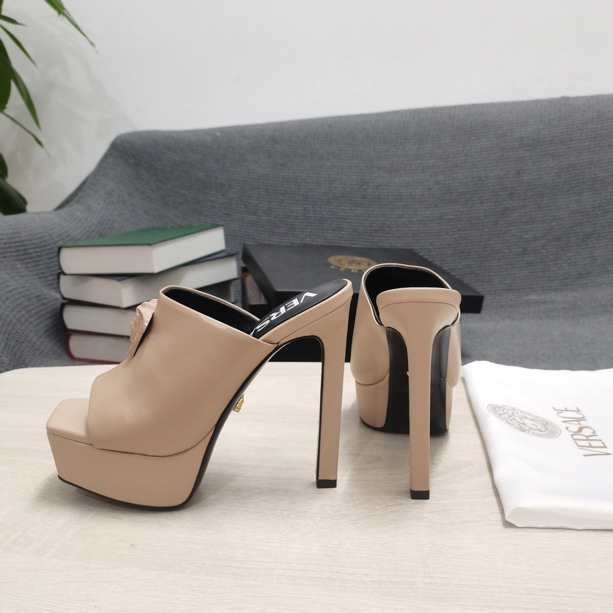 Versace LA MEDUSA PLATFORM MULES