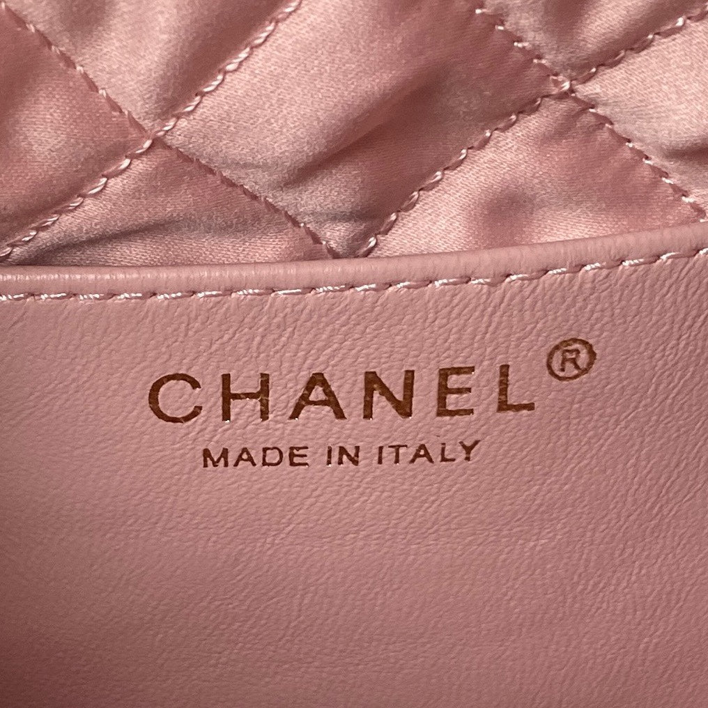 Chanel 22 Mini HandBag