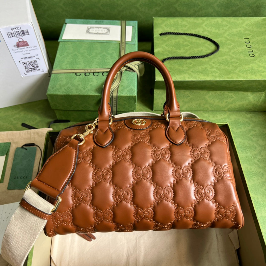 Gucci GG Matelasse Leather Medium Bag