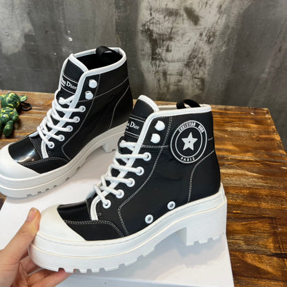 Christian Dior  Rise Ankle Boots