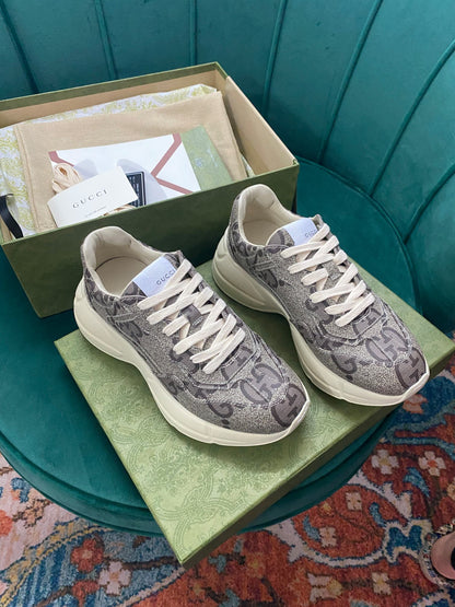 Gucci  100 Rhyton Sneakers