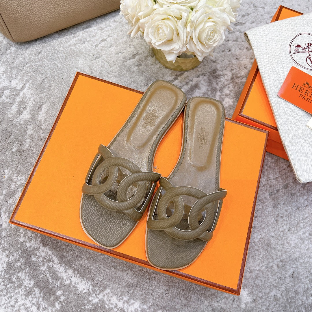 Hermes Aloha Sandal