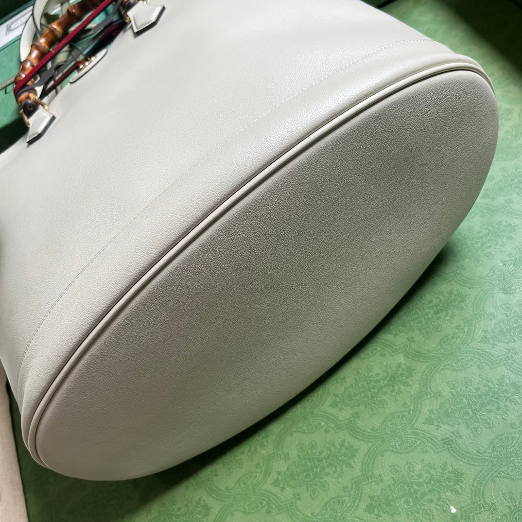 Gucci Diana Medium Tote Bag