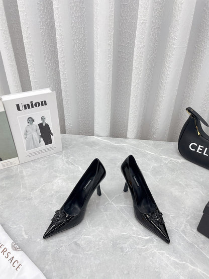 Versace  La Medusa Naplak Pumps