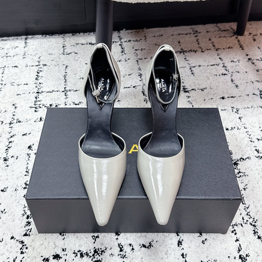 ALAIA 26S POINTED-TOE HEELS 90 MM IN LIGHT GREY PATENT CALFSKIN