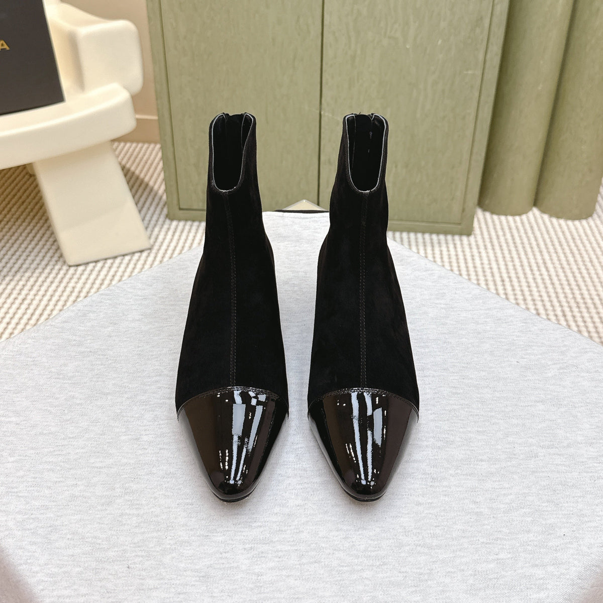 ALAIA 26S ANKLE BOOTS IN BLACK SUEDE AND GLOSSY CALFSKIN