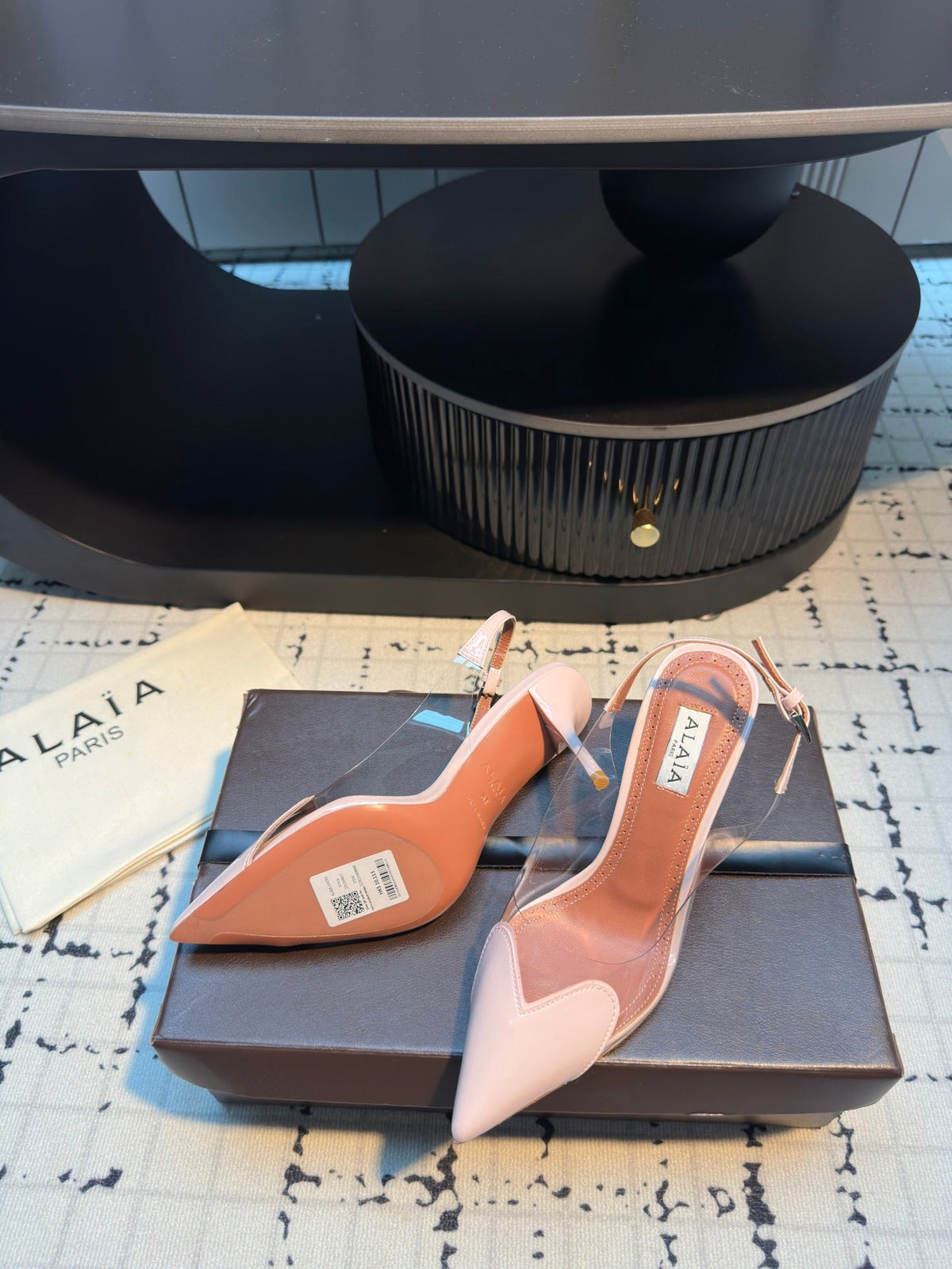 ALAIA HIGH SLINGBACK 25S 90 MM IN LIGHT PINK CALFSKIN