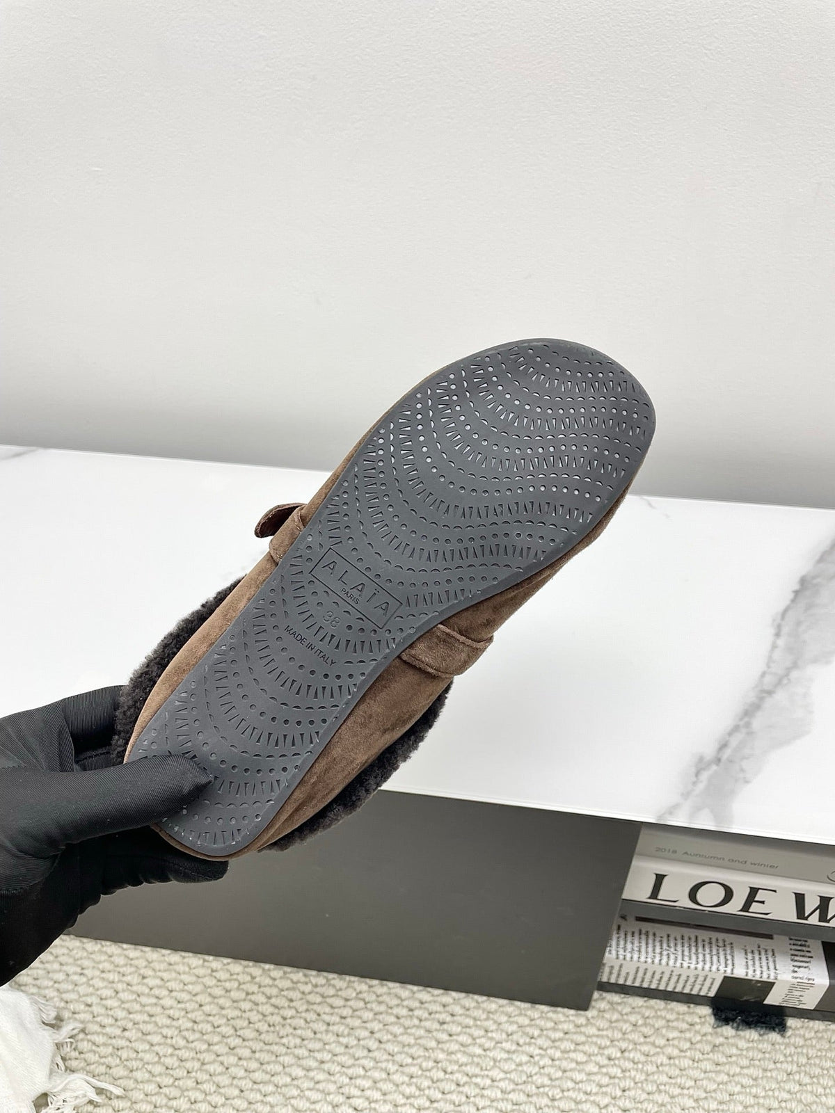 ALAIA 26S MULE IN DARK BROWN SUEDE AND WOOL