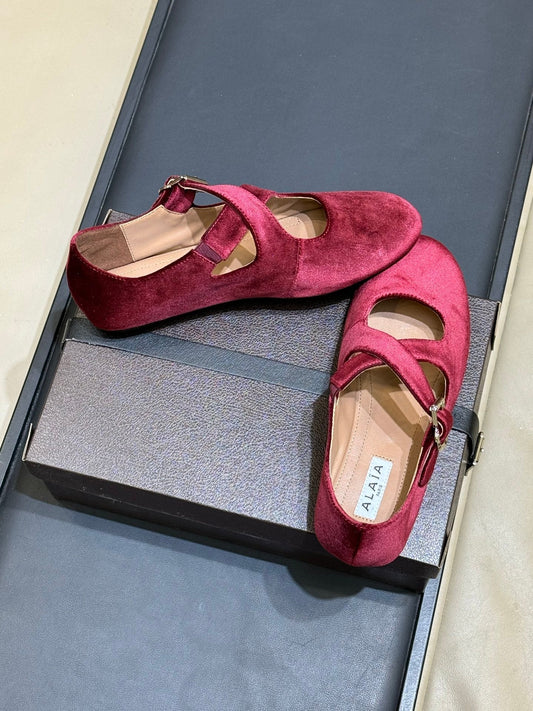 ALAIA 26S MARY JANE BALLET FLATS IN DARK RED VELVET