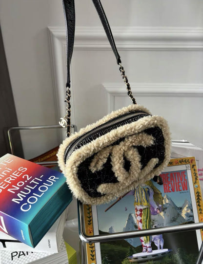 Chanel Luxury Leather Shoulder Bag Style 6 Rovelle Bags