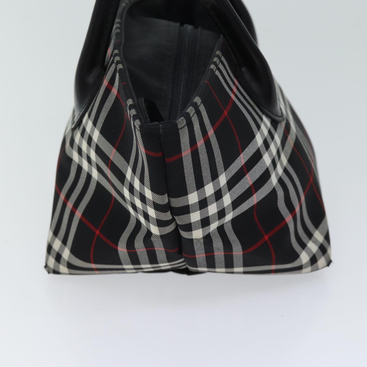 Burberry BURBERRYSs Nova Nylon Black Handbag