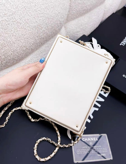 Chanel Luxury Leather Gold Handbag Style 13 Rovelle Bags