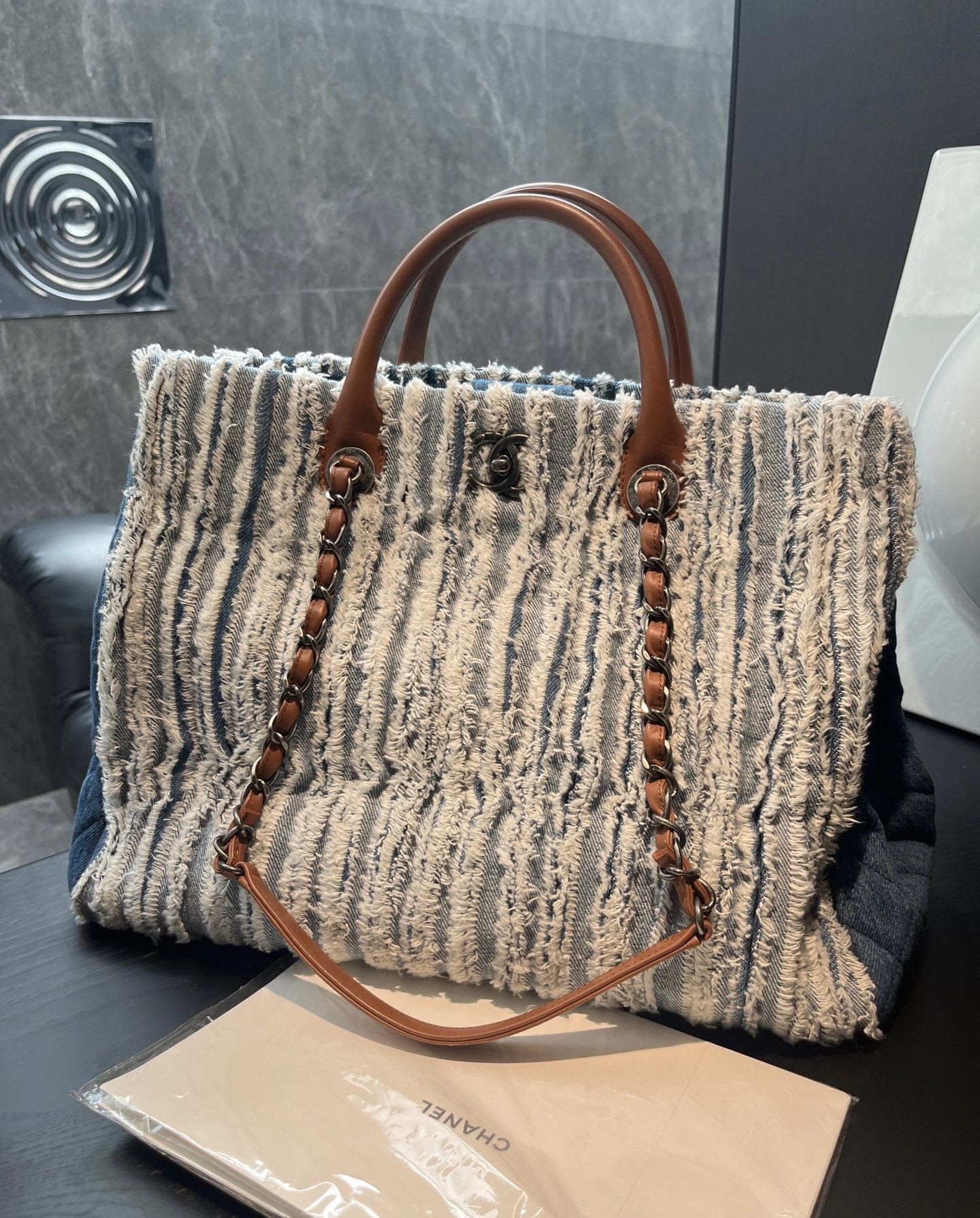 Chanel Luxury Leather Tote Bag Tote Rovelle Bags