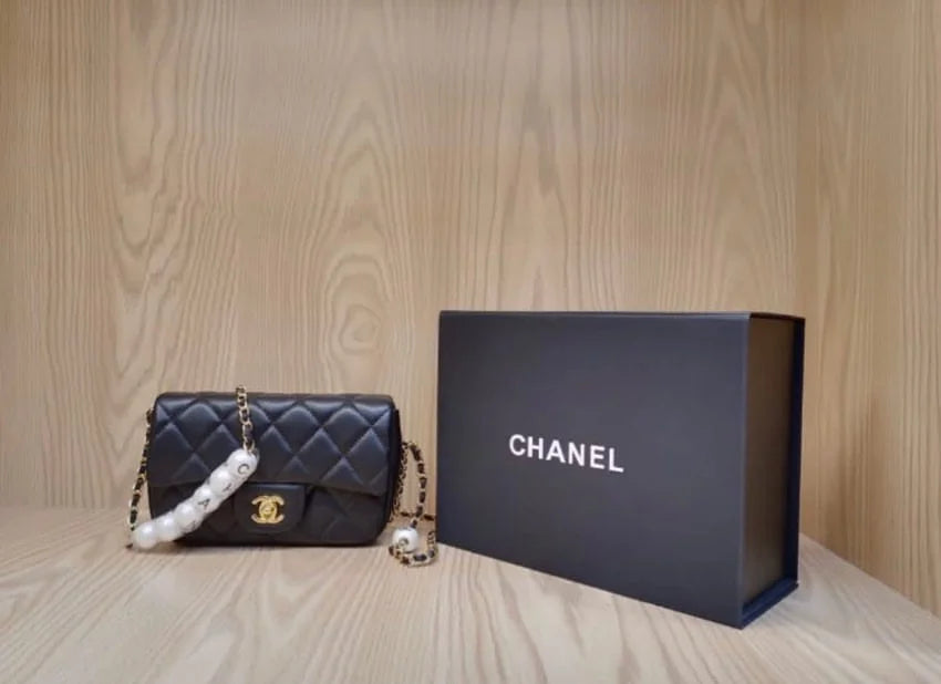 Chanel Women鈥檚 Classic Flap Bags