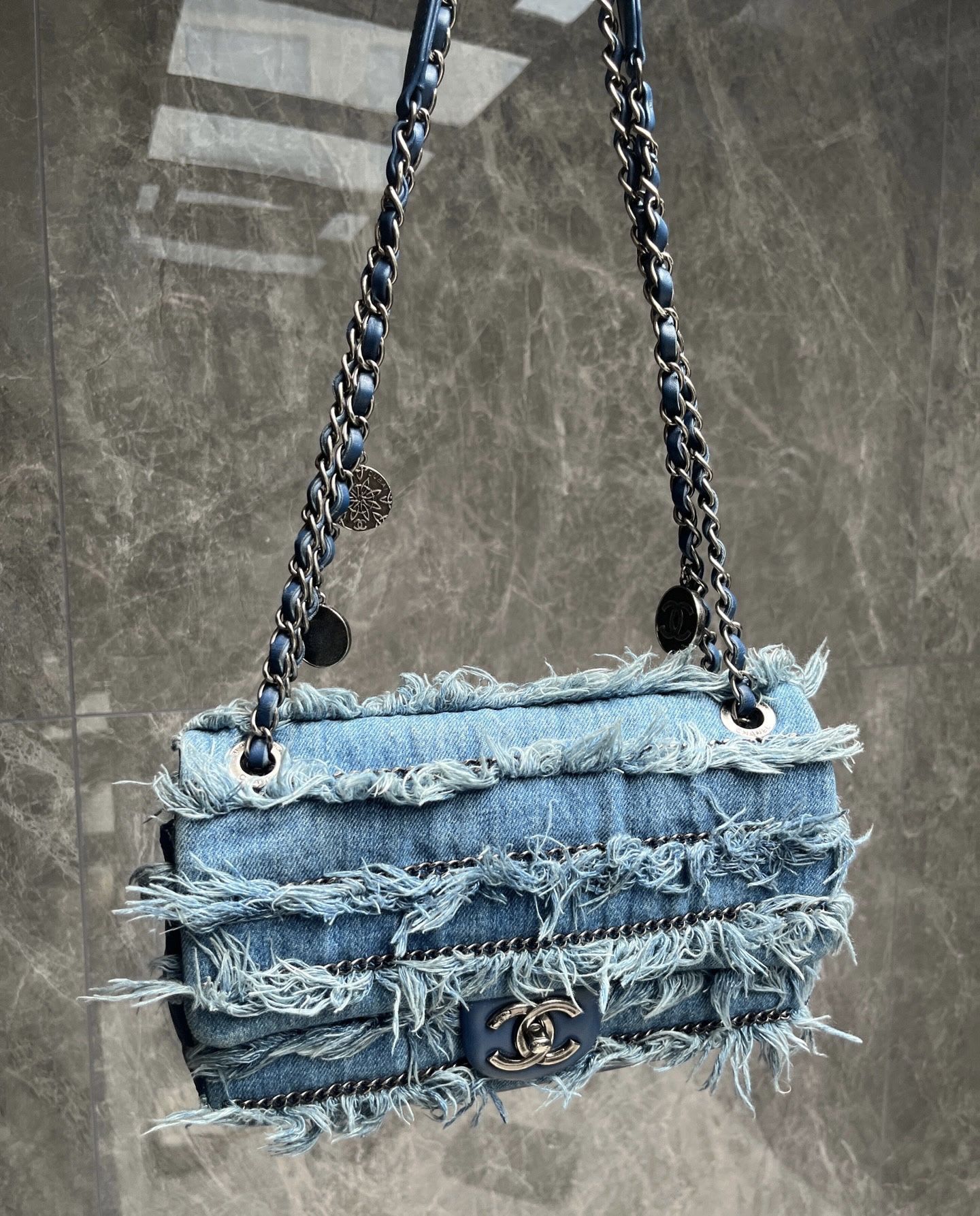 Chanel Luxury Leather Handbag Style 16 Rovelle Bags